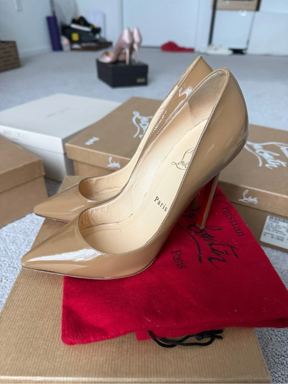 Christian Louboutin Nude Patent Pointed Toe Pumps - Taupe Patent